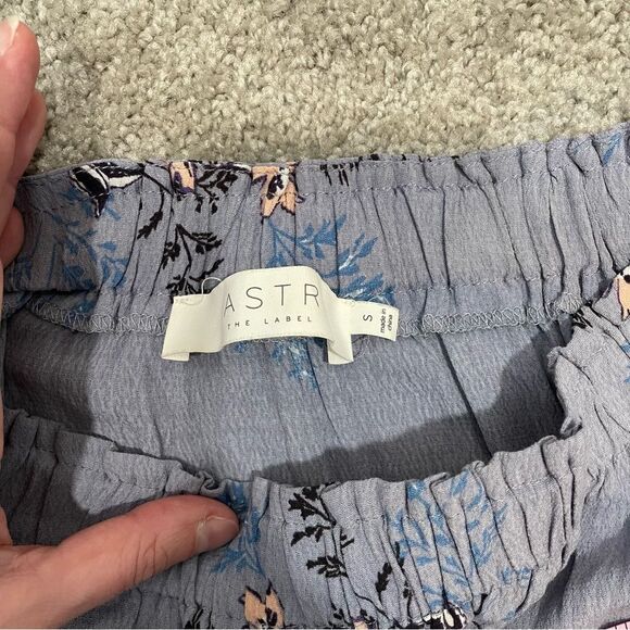 ASTR the Label Lavender Floral Off The Shoulder Top Size S - Picture 5 of 11